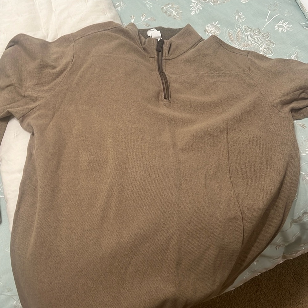 Men’s sweater